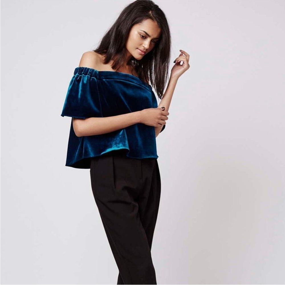 TOPSHOP Bardot Blue Velvet Off Shoulder Top Size 4 Small